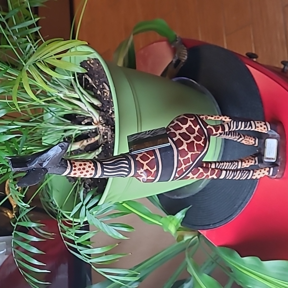 Wood Giraffe Sculpture